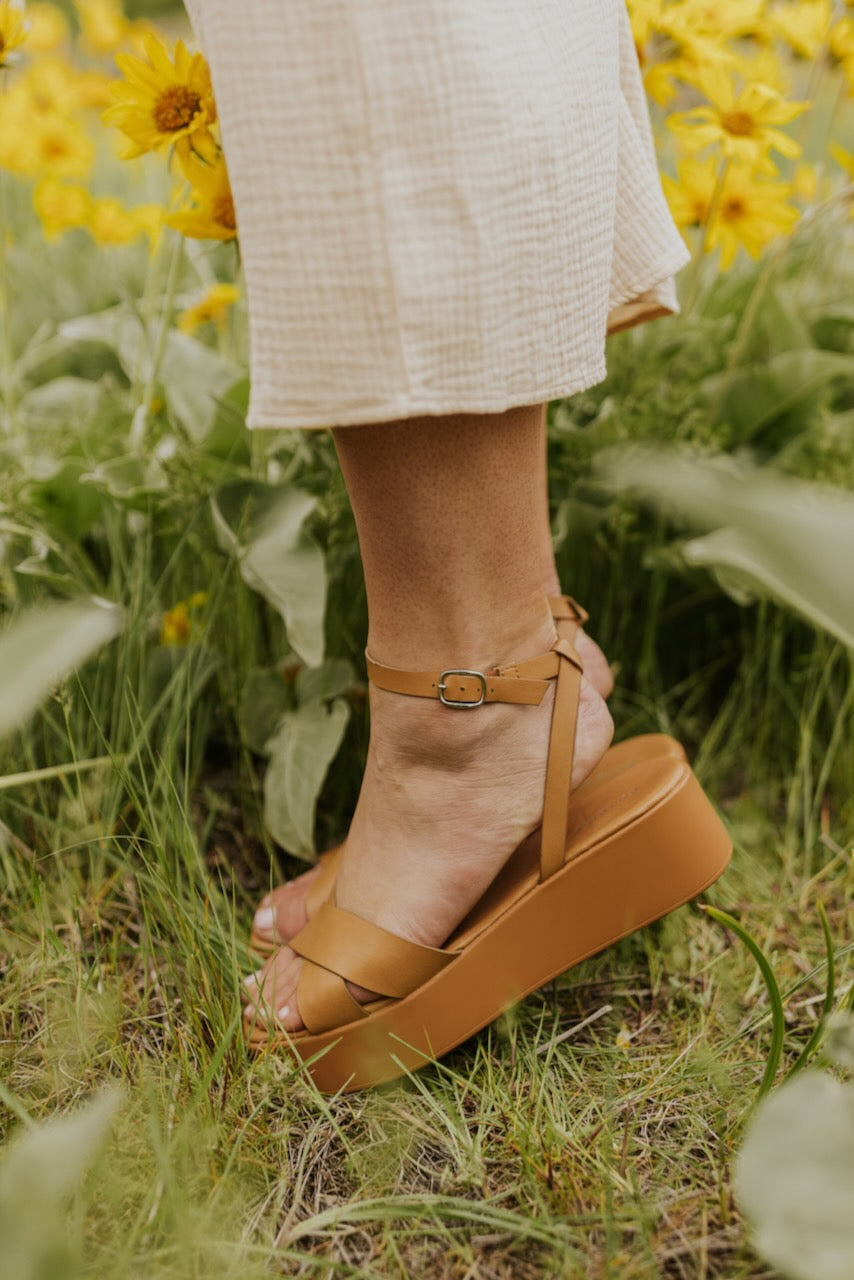 Women's Sandals: Strappy, Heel & Flat Sandals