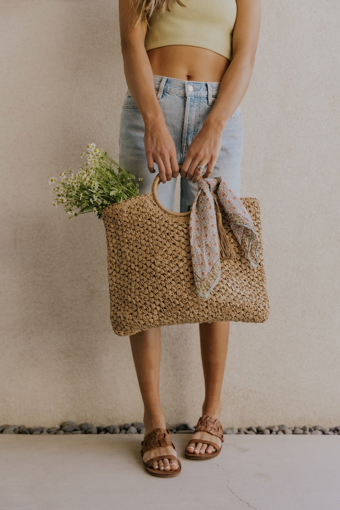 Sandy Woven Tote in Green