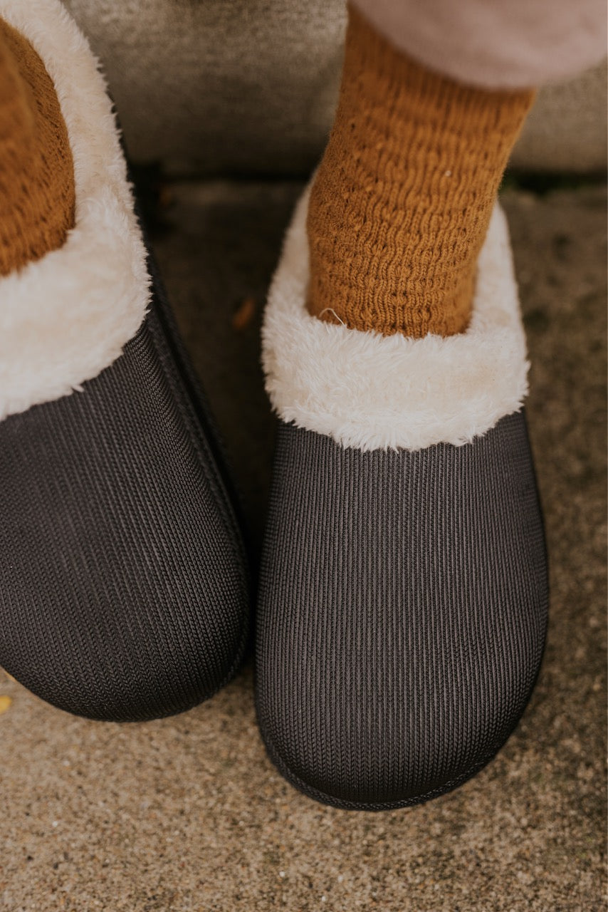Trendy Fuzzy Slipper With Rubber Sole l ROOLEE