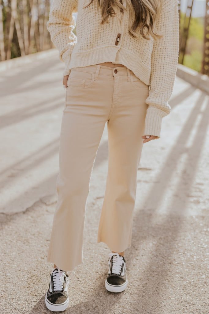 Neutral Jeans | ROOLEE