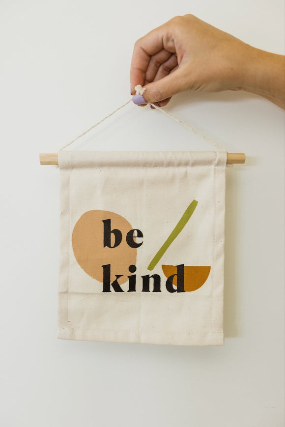 Be Kind Hang Sign