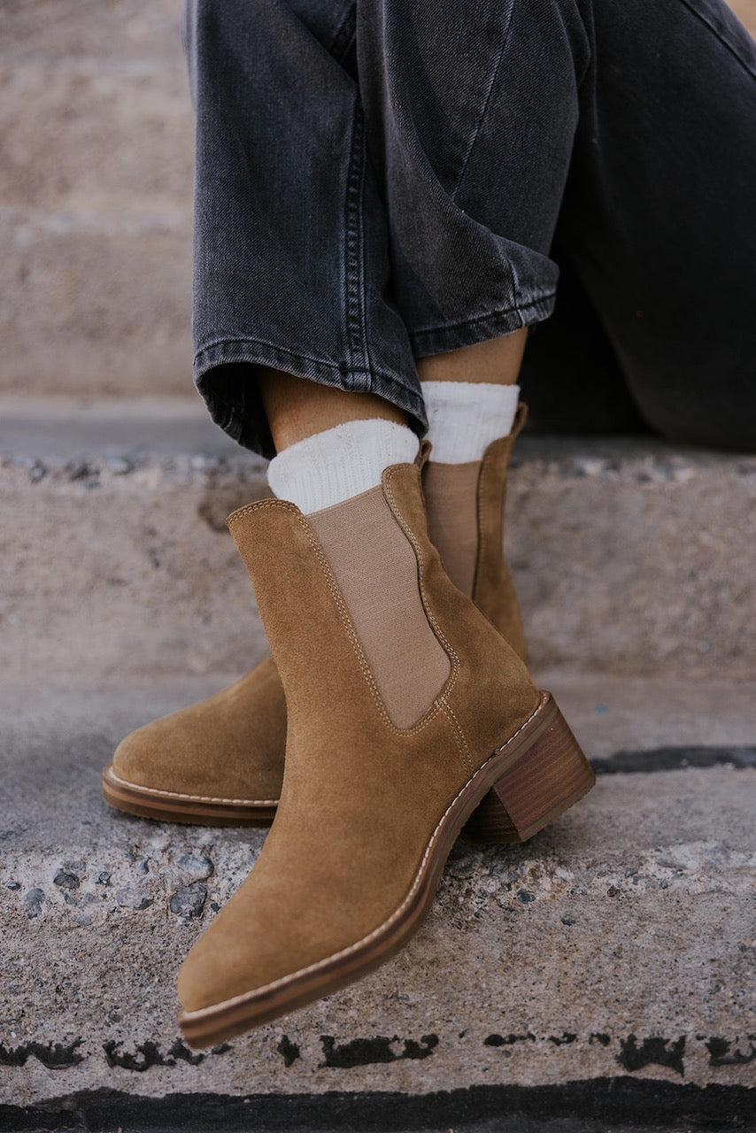 Brown Chelsea Boots | ROOLEE