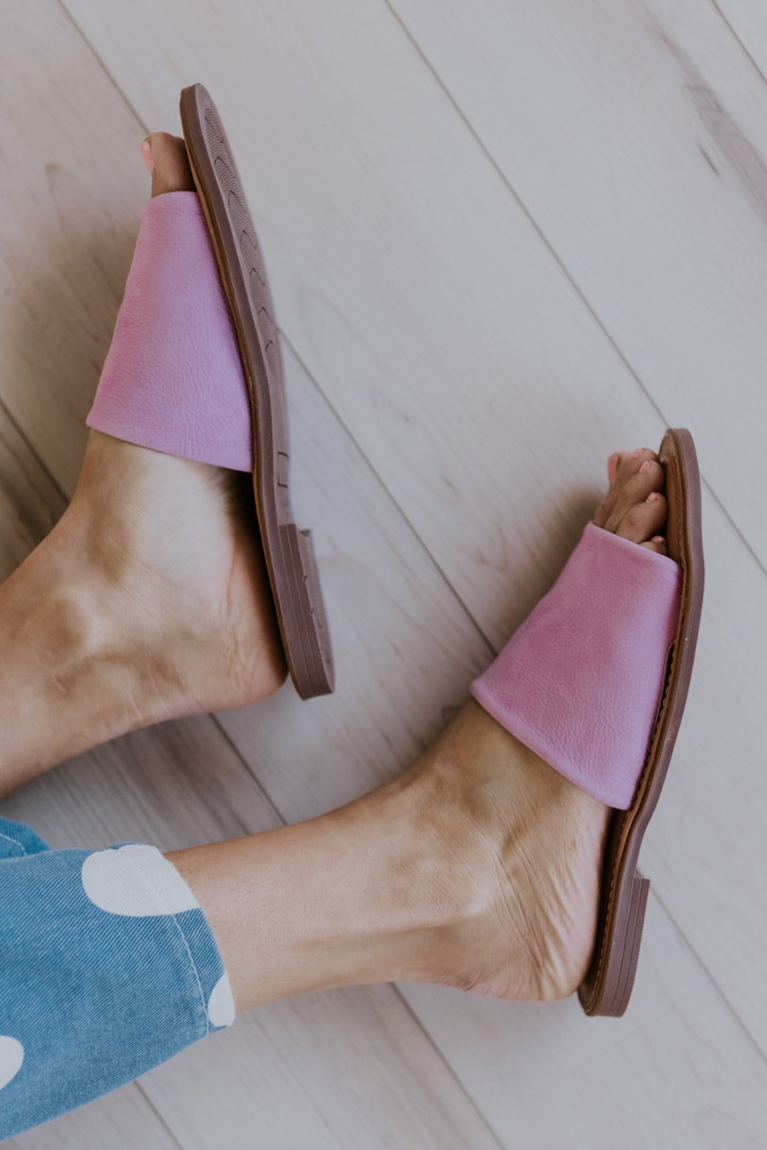 Comfy Pink Leather Sandals | ROOLEE