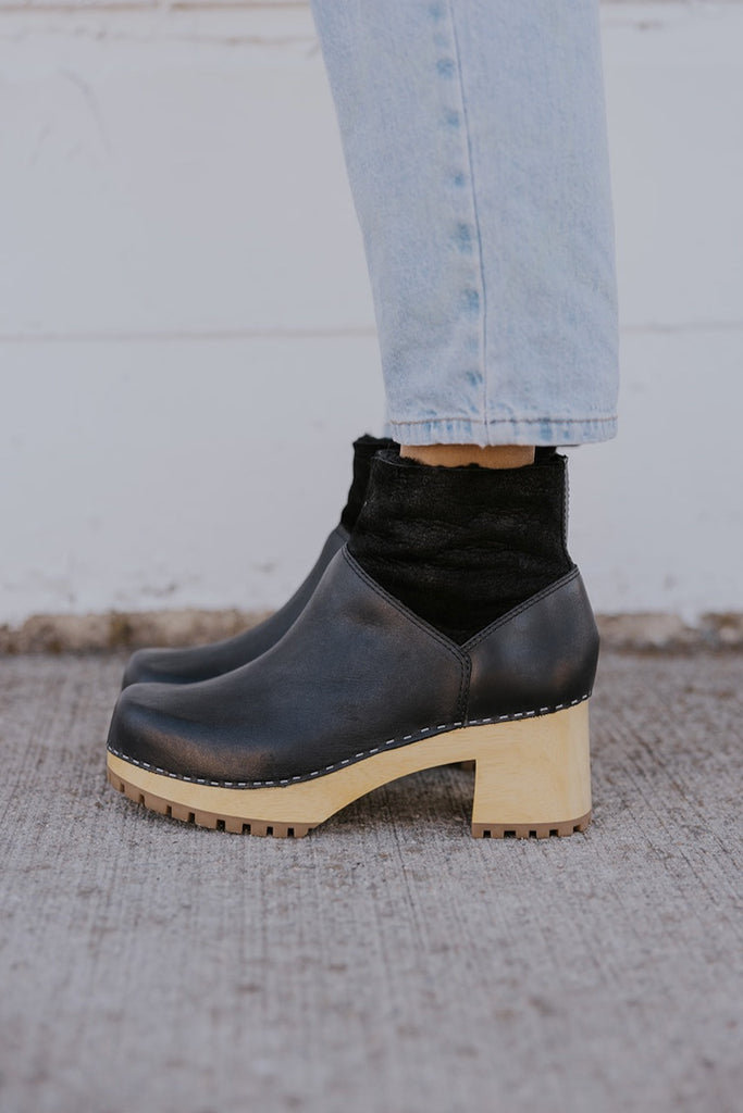 Black Ankle Boots | ROOLEE