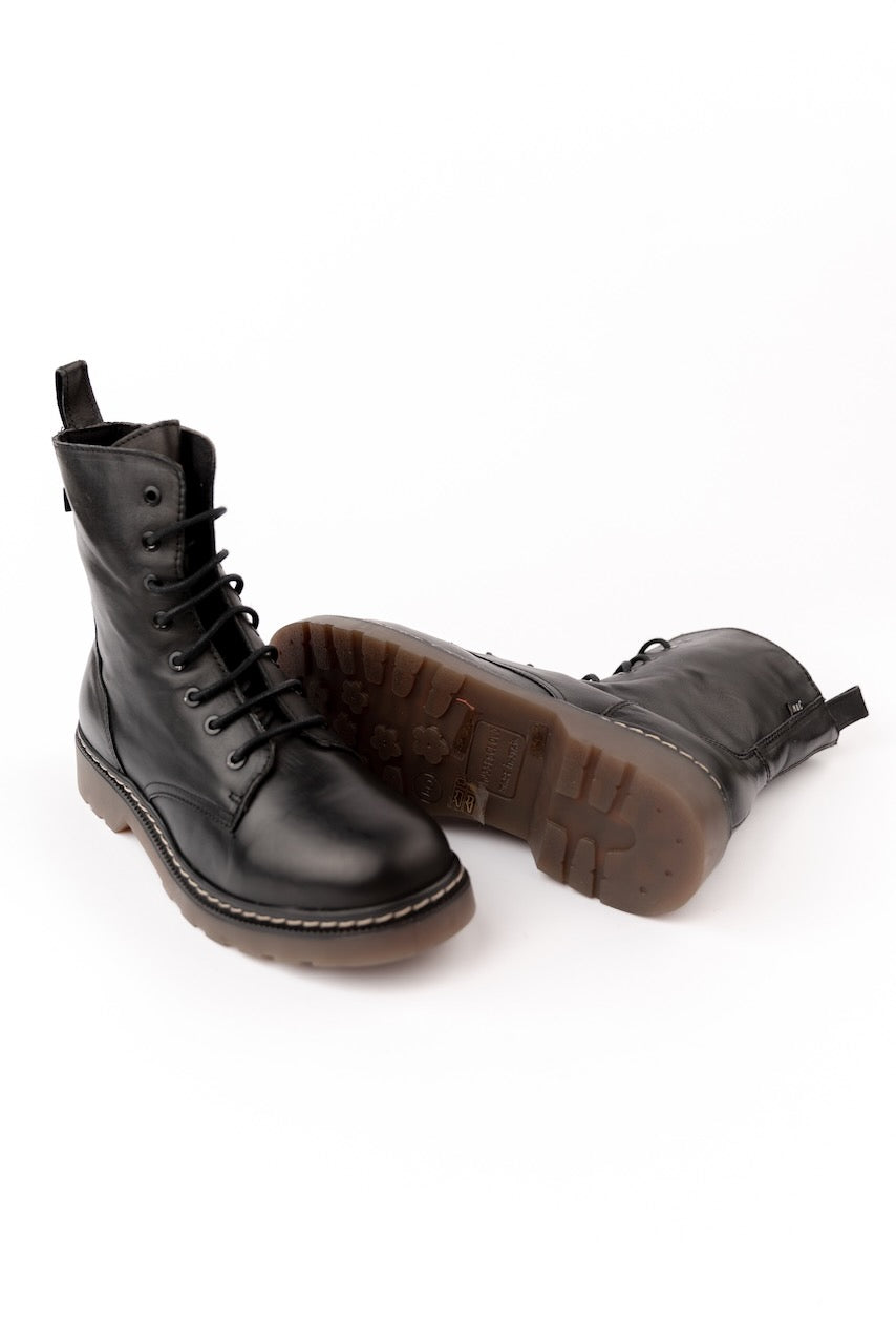 Black Leather Boots | ROOLEE