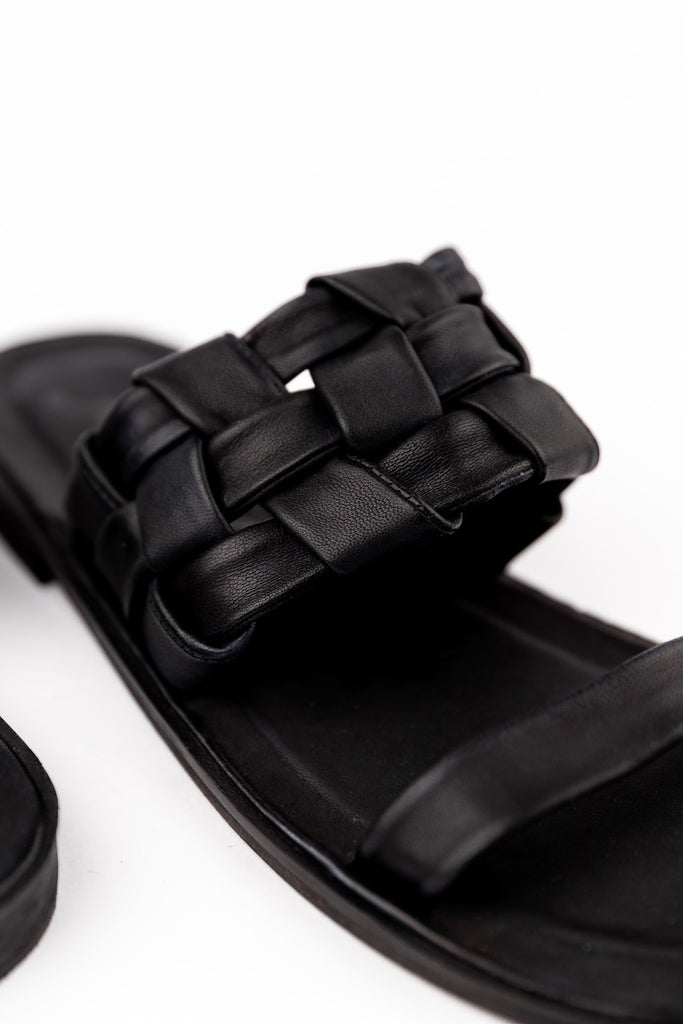 Soft Leather Sandals | ROOLEE