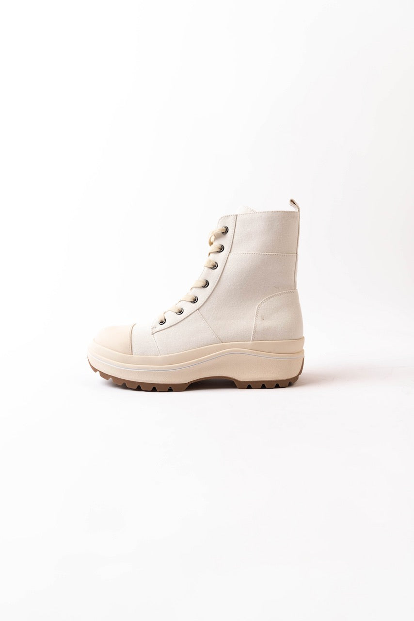 Neutral Boots | ROOLEE