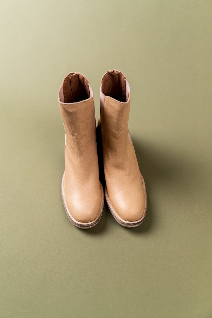 Leather Chelsea Boots Cute Boots for Winter ROOLEE