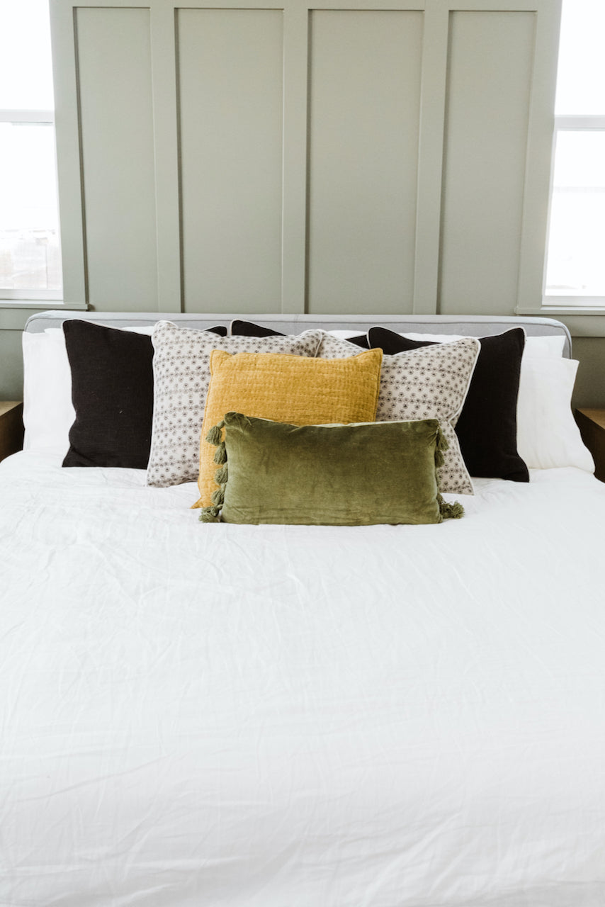 Throw Pillows | ROOLEE