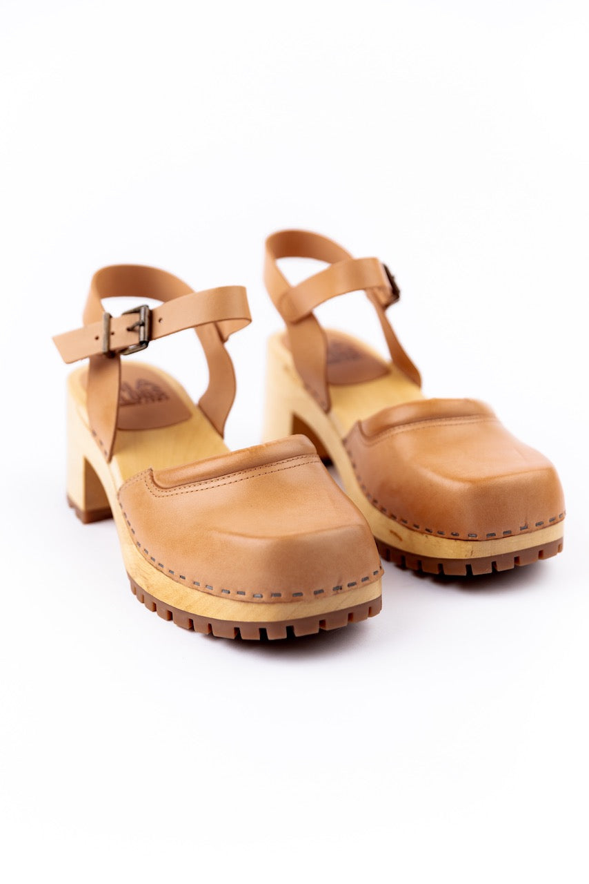 Leather Clogs | ROOLEE