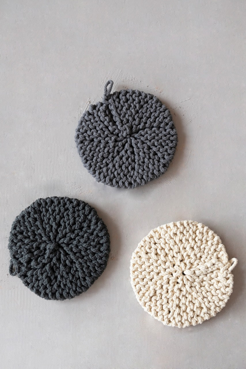 Addams Crochet Pot Holders