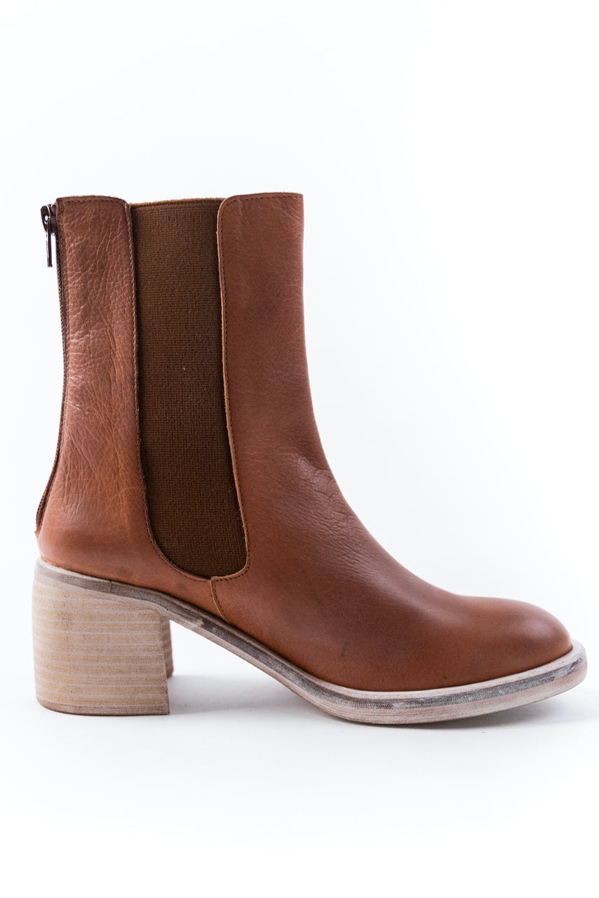 Simple Chelsea Boots | ROOLEE